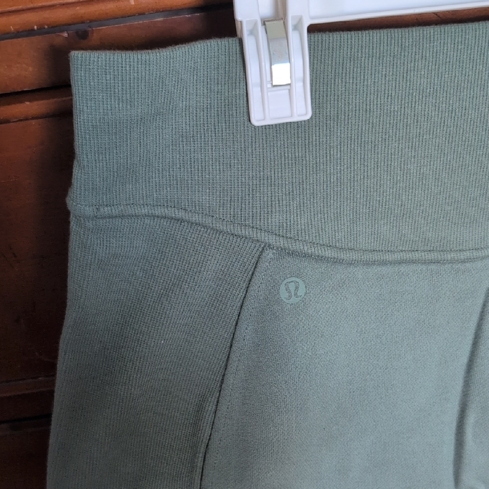 lululemon athletica Olive Green Mini Skirt - Picture 2 of 4